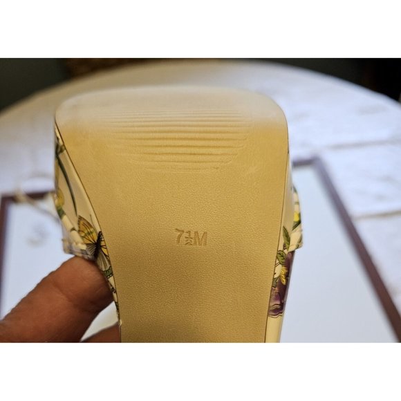 Guess Tuxedo Floral Bow Leather Size 7.5 Heels Shoes - Picture 4 of 7